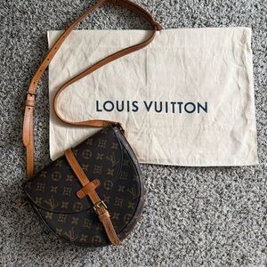 LV Chantilly Mm Shoulder Bag.